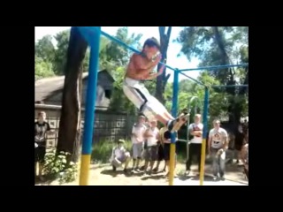 17.06.2012 Workout (Крывой Рог) Илья Ёрж....