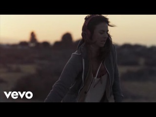 Borgeous & BRKLYN - Miracle (feat. Lenachka)