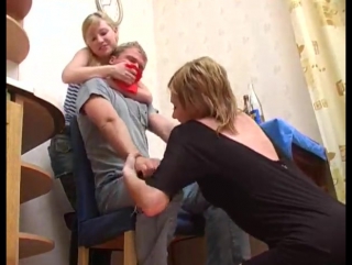 spoili-parnya-i-trahnuli