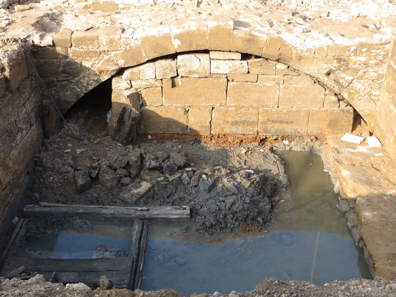 Засыпают турки котлован mp3