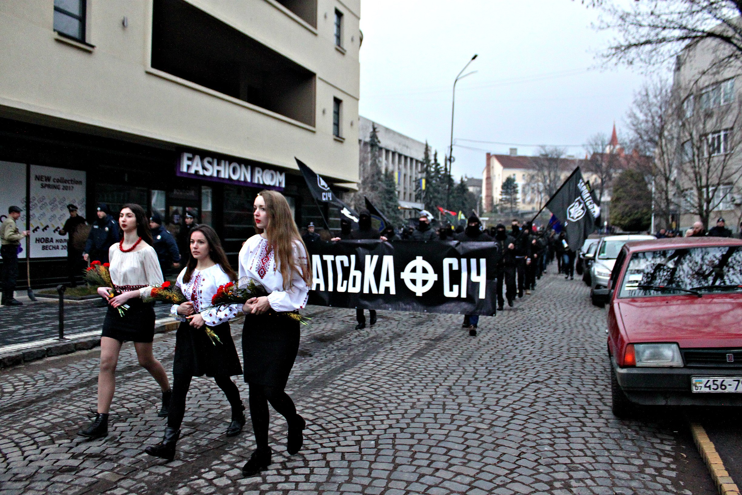 Karpatszka Szics felvonulása Ungváron, képanyag: 64 kép _u1STw35KOI