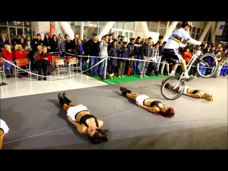 Marseille novembre 30, 2012 part 3 Gilles Coustellier + show