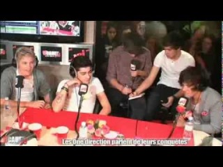 Cauet sur NRJ - Directioners singing + One Direction nous parlent de leur conquêtes (14th February)