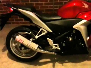 Сравнение выхлопа Yoshimura и стокового глушителя.