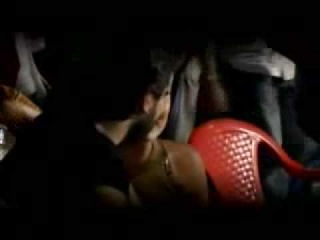 KAREENA -sAIF kISSING-