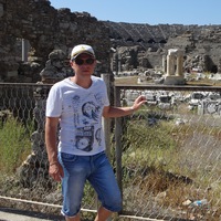 Юрий Семеин