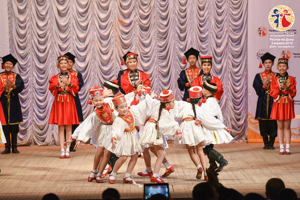 Государственный детский ансамбль танца <Тюльпанчик> из г. Элиста - обладатель Кубка ЮФО по народным танцам! 