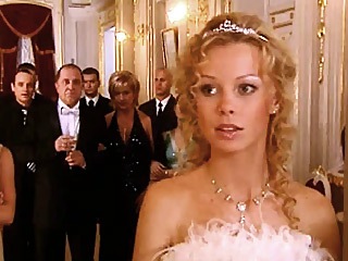 Доярка из Хацапетовки. Х/ф / Cмотреть все выпуски онлайн / Russia.tv