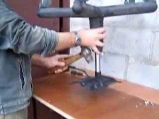 Как разобрать офисный стул кресло. Снять механизм пиастру с газлифта (пневмопатрона, газпатрона)