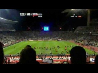 Beşiktaş 1-2 Galatasaray Taraftarın Sahaya girme anı !