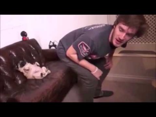 Pewdiepie NOTICE ME SENPAI!!