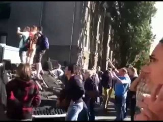 Нападение вандалов на посольство России в Киеве. Часть 3