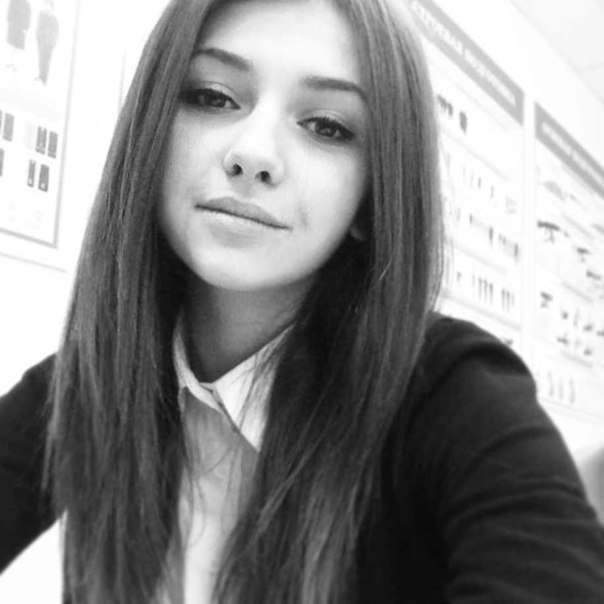 Красивые девушки фото на аву в вк 16 лет одинаковые Красивые девушки фото на аву в вк 16 лет одинаковые