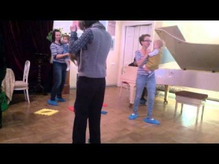 Музыка в ползунках - Илья Домнинс (фортепиано)