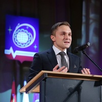 Дмитрий Иванов