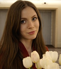 Лена Хватова