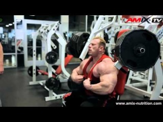 Dennis Wolf training Chest and Calves from 2013 Mr Olympia