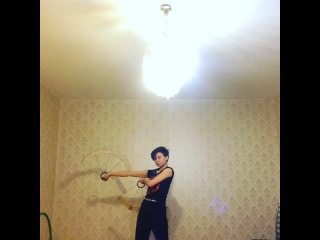 Mariana Ten on Instagram: “S-relation smth. #firefans #fireshow #firespinning #techfans #spinspinspin #morepractice #огненныевеера #огненноешоу #m10firefans…”