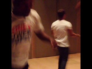 Clayton Johnson on Instagram: “Had the opportunity 2 months back to hang and ball with FLOYD MAYWEATHER. Here's a clip of Floyd and @greenmachinehdj playing 1 on 1”