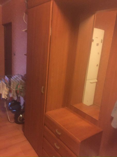 Фото: Ясенево, Новоясеневская!!! Комната с балконом в трёшке <br>18000(всё включено)<br>6 минут пешком от метро