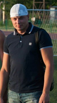 Андрей Николаев