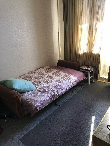 Сдаётся изолированная комната в 2-ком. квартире, метро Бибирево (ул. Конёнкова, 14). <br>Заезд с 1 марта! <br>Стоимость проживания в месяц составляет 17000 р. Депозита нет! <br>Цена уже с учётом коммуналки, интернета. Дополнительных платежей нет. <br>Можно заселиться одному человеку, также паре или двоим девушкам/парням.<br>С детьми - нет, с животными - нет. <br>Соседи в квартире сейчас - 2 парня. <br>До метро на маршрутке 5 минут, пешком путь занимает 15 минут. <br>В квартире есть мебель, стиральная машинка, холодильник, интернет. <br>В ЛС или тел.: +7 977 770 99 19, не агентство.<br> Штефан - фото Фото: Сдаётся изолированная комната в 2-ком. квартире, метро Бибирево (ул. Конёнкова, 14). <br>Заезд с 1 марта! <br>Стоимость проживания в месяц составляет 17000 р. Депозита нет! <br>Цена уже с учётом коммуналки, интернета. Дополнительных платежей нет. <br>Можно заселиться одному человеку, также паре или двоим девушкам/парням.<br>С детьми - нет, с животными - нет. <br>Соседи в квартире сейчас - 2 парня. <br>До метро на маршрутке 5 минут, пешком путь занимает 15 минут. <br>В квартире есть мебель, стиральная машинка, холодильник, интернет. <br>В ЛС или тел.: +7 977 770 99 19, не агентство.<br> Штефан