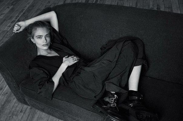 ELLE Australia March 2018 Anna Mila by Darren McDonald
