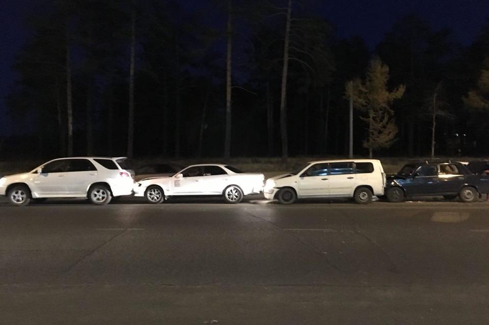 Появились фото массового ДТП на улице Шилова в Чите с участием четырёх автомобилей Появились фото массового ДТП на улице Шилова в Чите с участием четырёх автомобилей