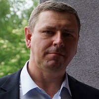 Александр Ларионов