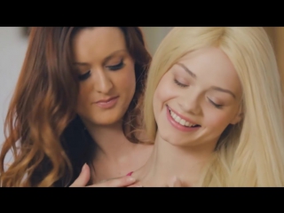 Hot Young and Older Lesbian Kissing