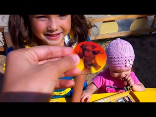 МАША И МЕДВЕДЬ ОТКРЫВАЕМ КОРОБОЧКУ СЮРПРИЗ Masha and the Bear opens the box SURPRISE
