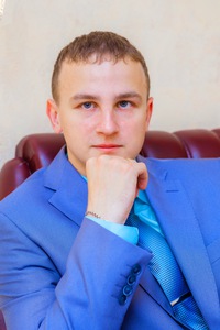 Владимир Максимов