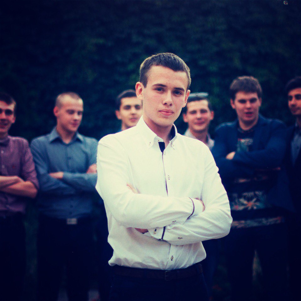 Александр Титов