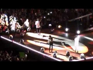 One Direction - Best Song Ever - WWAT Soldier Field, Chicago 8/30