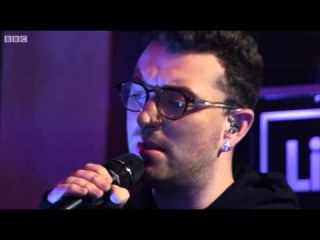 Disclosure - Hotline Bling Ft. Sam Smith (DRAKE COVER BBC Radio 1 Live Lounge)