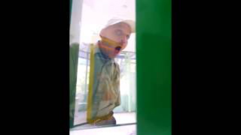 Дай таблетку, белую белую,одну одну.