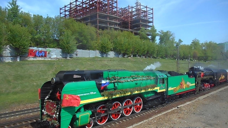 Паровозы П36-0120 и ЛВ-0182
