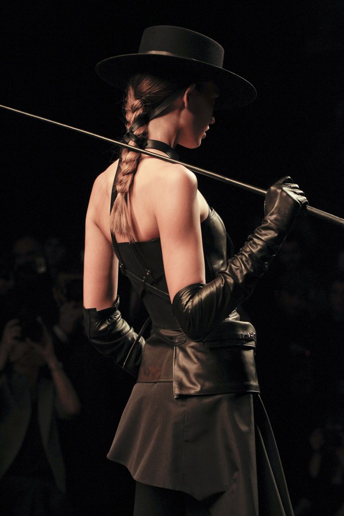 Картинки госпожа с рабом