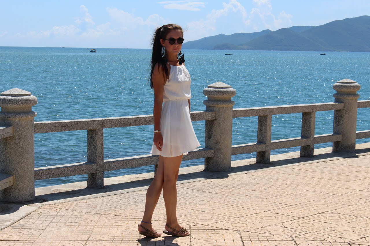 Наверно москва. Наверно. Книга валентин дурак. Наверно москва. Наверно москва.