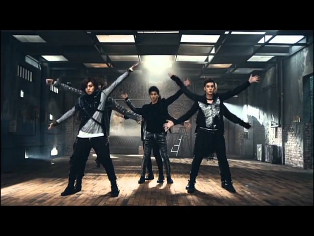 U-Kiss Alone dance version.