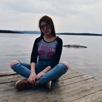 Юля Сафонова