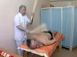 Новосибирские алкоголики добровольно подвергают себя научно обоснованной порке розгами
