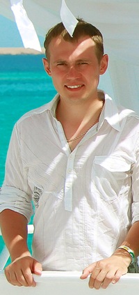 Александр Абрамов