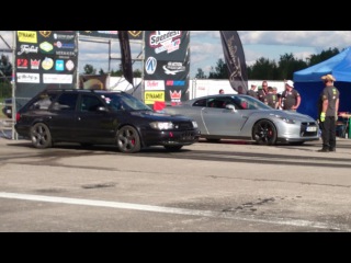 Nissan GT-R R35 VS Audi S4 C4 2.2TQ drag race