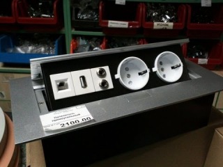 Принцип работы врезного удлинителя с розетками на ~220V, компьютерной розеткой RJ-45 и USB