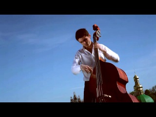 Rihanna - We Found Love на баяне,скрипке,контрабасе и аккордеоне