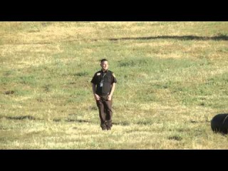 Dancing cops get down at Bear Mountain Hot Dawg & Hand Rails 2015