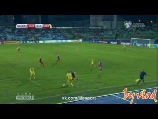 Yarmolenko | by vlad