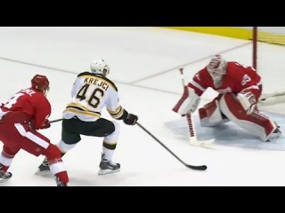 Krejci snaps one by Howard on the breakaway