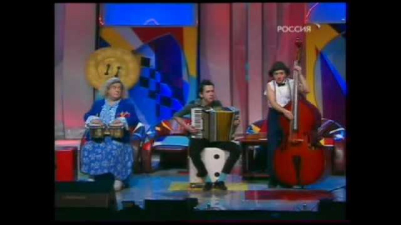 Кривое зеркало Лежу, гляжу...